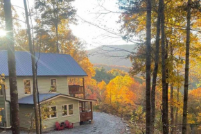 Smokey Mountain Getaway - new renovation - Mountain Views with Sunsets